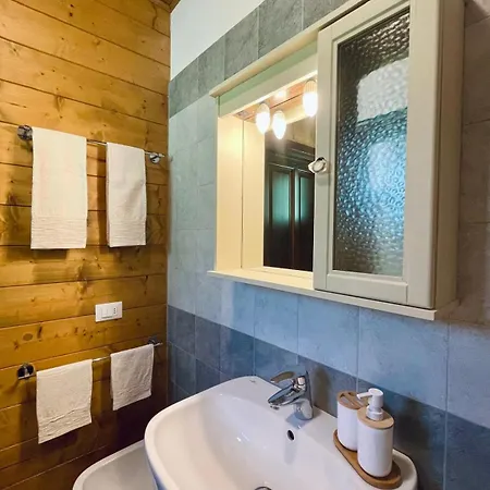 לינה וארוחת בוקר Casa Viva 3*